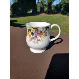 Heirloom Fine Bone China Tea Cup White Floral Design Made in England Excellent